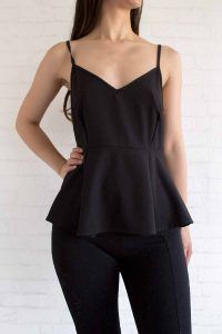 Definir cintura con el corte peplum