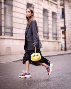 looks con ugly sneakers zapatillas