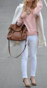 colores pastel con camel y blanco