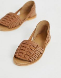 4 calzados como ir a la playa con estilo