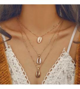complementos para como ir a la playa con estilo